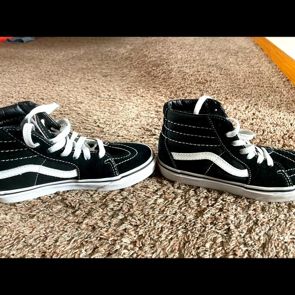 Black and white vans excellent condition! - Picture 3 of 5